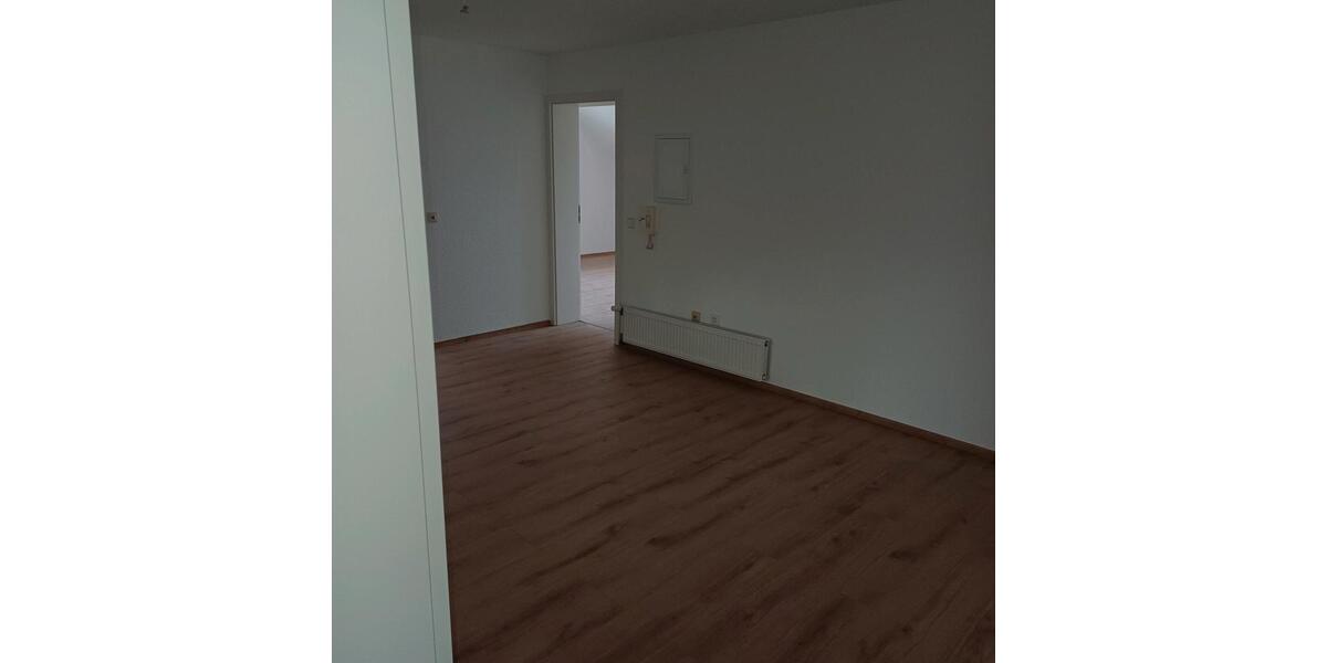 Dachgeschoßwohnung Laudenbach - 3.5 Zimmer, 92 m&sup2;, 1.180&euro; | Angebot:25334963