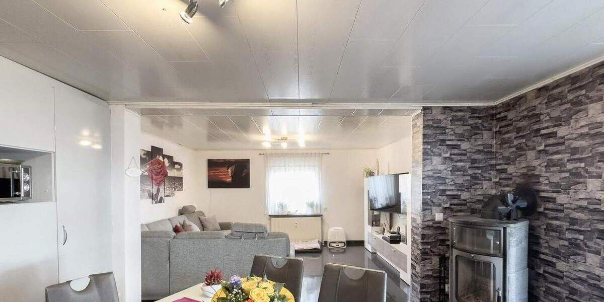 Mehrfamilienhaus, Wohnhaus Sandhausen - 8 Zimmer, 184 m&sup2;, 549.000&euro; | Angebot:25682639