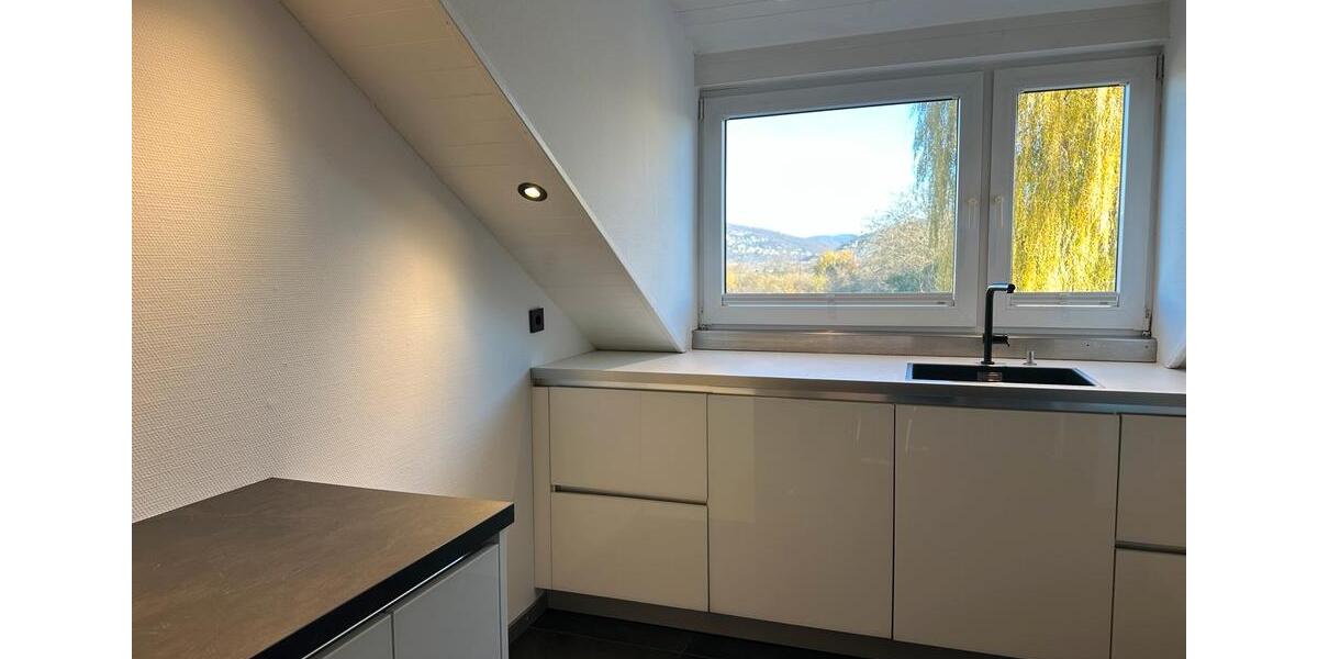 Dachgeschoßwohnung Ladenburg - 4 Zimmer, 108 m&sup2;, 480.000&euro; | Angebot:25378156