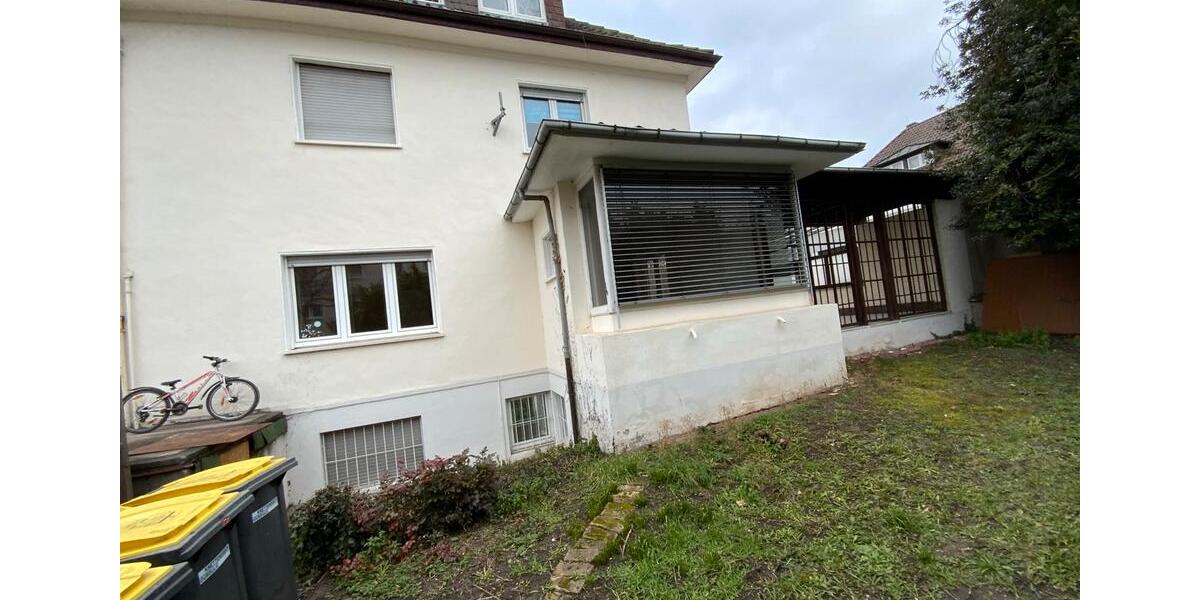 Etagenwohnung Ludwigshafen am Rhein Ludwigshafen-Hemshof - 4 Zimmer, 120 m&sup2;, 1.100&euro; | Angebot:26006108