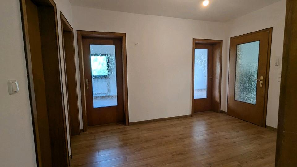 Hochparterre Rimbach - 3 Zimmer, 100 m&sup2;, 990&euro; | Angebot:24753635