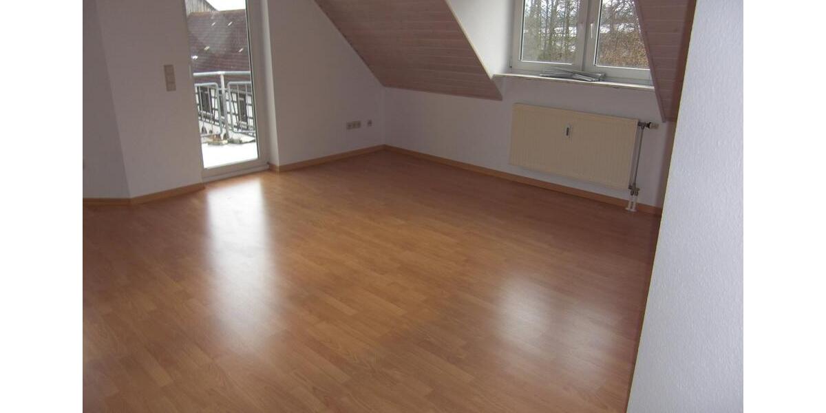Dachgeschoßwohnung Mörlenbach - 3 Zimmer, 82 m&sup2;, 240.000&euro; | Angebot:24469846