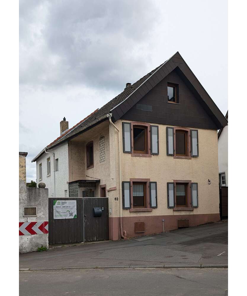 Haus zum Kaufen in Kirchheim an der Weinstraße 289.500 € 107 m²