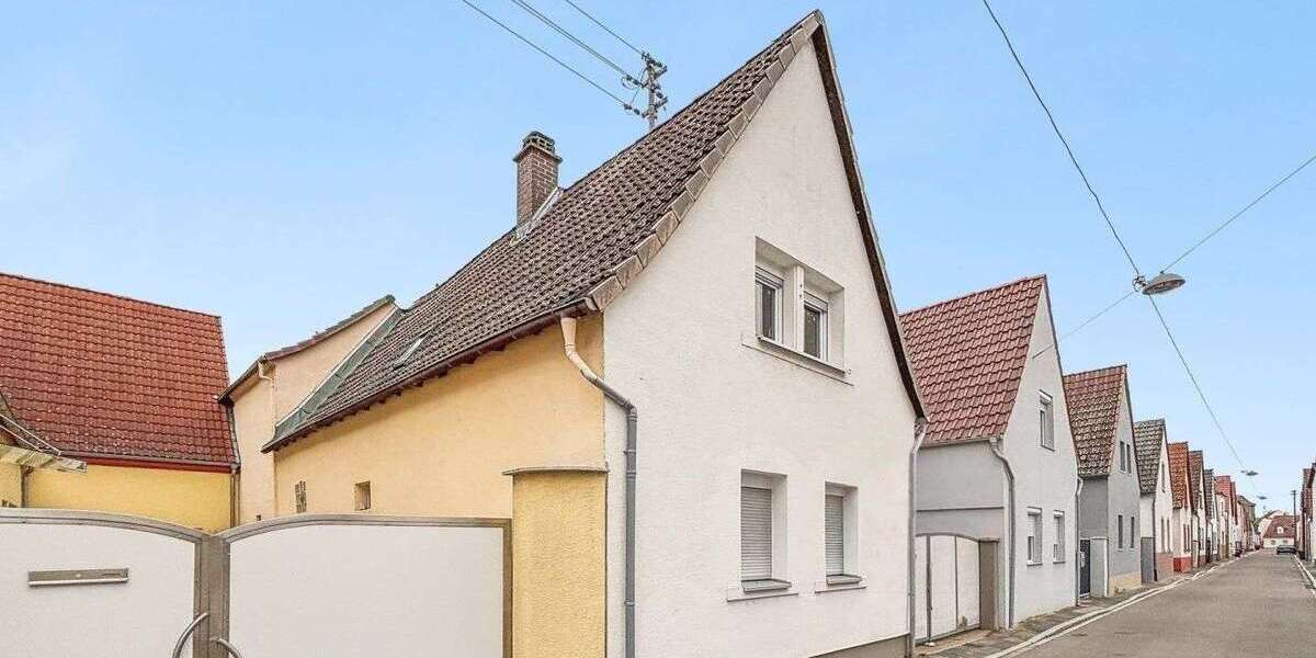 Einfamilienhaus Ludwigshafen am Rhein Rheingönheim - 7 Zimmer, 209 m&sup2;, 357.000&euro; | Angebot:26013512