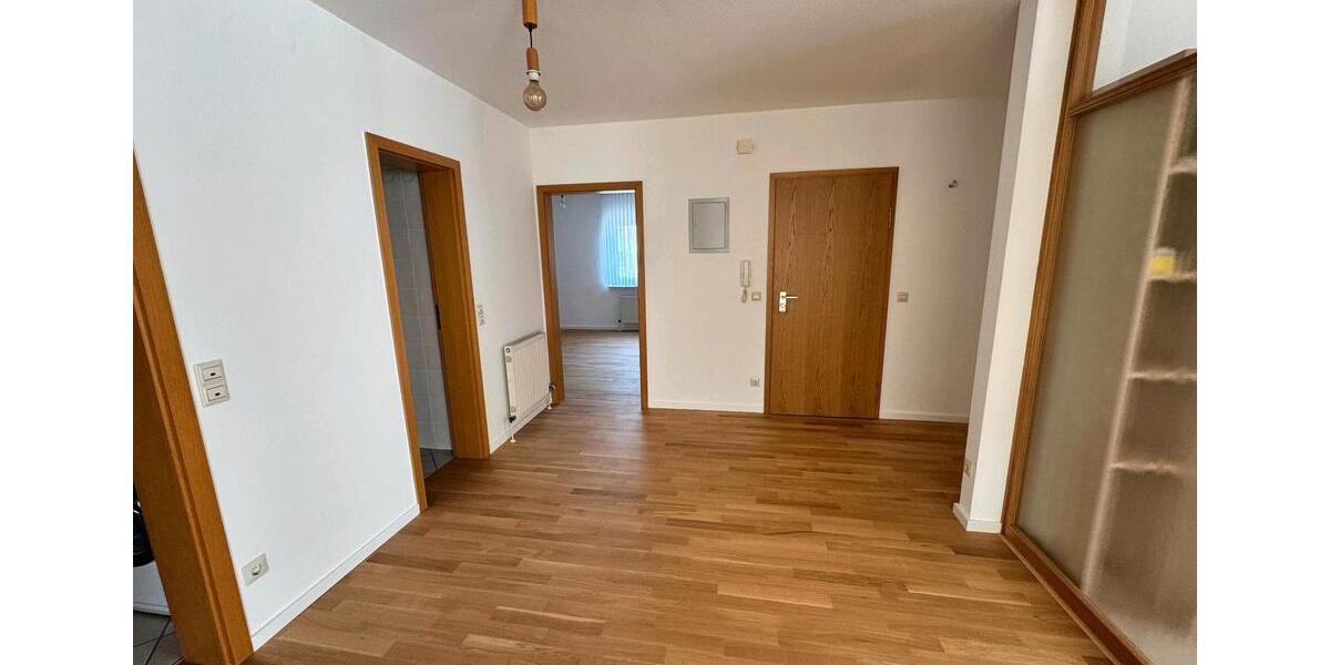 Etagenwohnung Dossenheim - 3 Zimmer, 125 m&sup2;, 1.800&euro; | Angebot:26030736