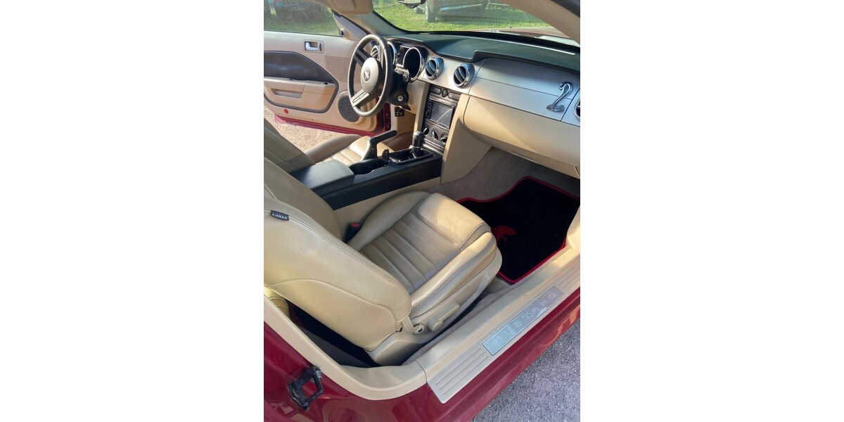 Ford Mustang 58.000 km 17.600 &euro; Mannheim 68159