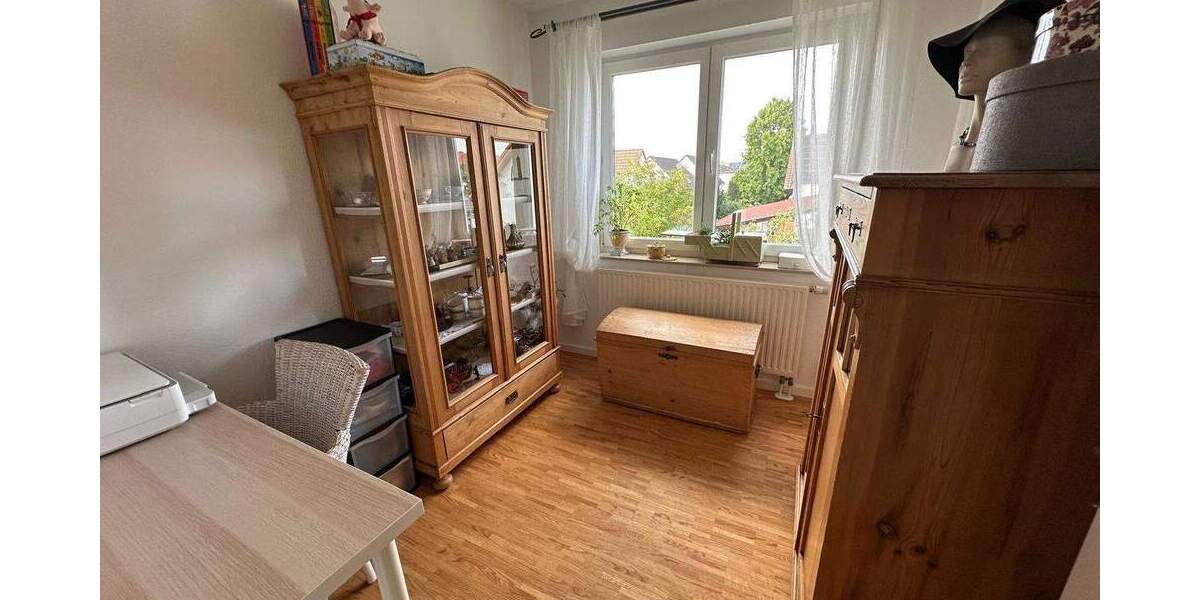 Attraktive 4 ZKB Wohnung mit Gäste WC und Tiefgarage - provisionsfrei 4 zimmer