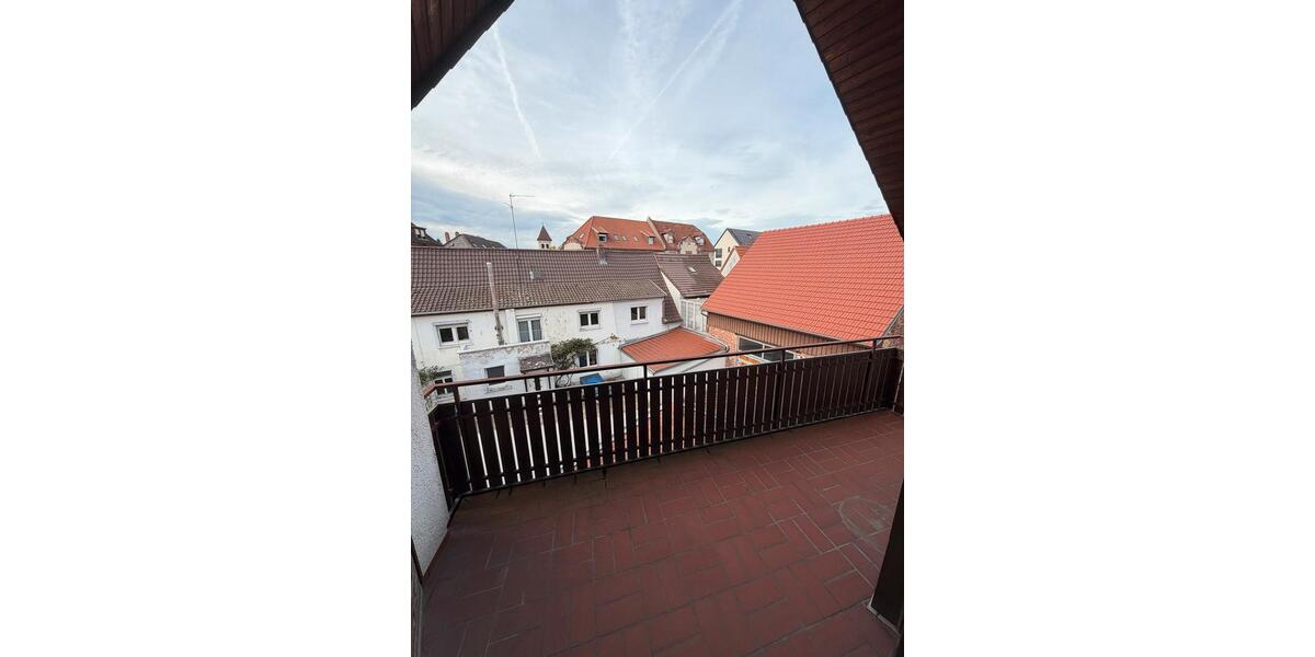 Gepflegtes Einfamilienhaus mit 3 Garagen in Mannheim-Käfertal 4 zimmer