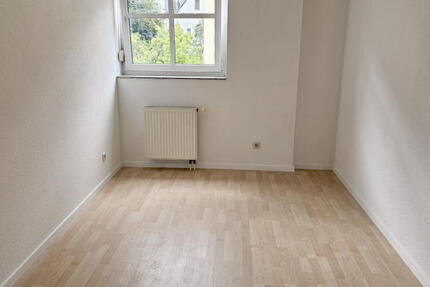 ObjNr:19300 - Wohnung in Lu-Friesenheim mit schönem Balkon OHNE RENOVIERUNGSSTAU