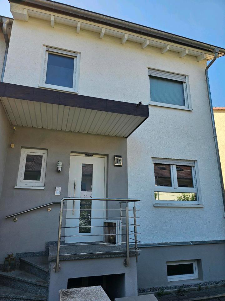 Reihenendhaus in Laudenbach - kernsaniert, energieeffizient