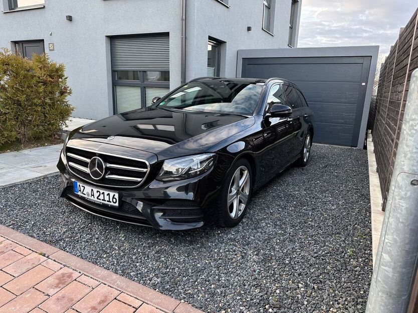 E 300