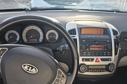 Kia ceed / Ceed 230.000 km 2.000 &euro; Ludwigshafen am Rhein 67059