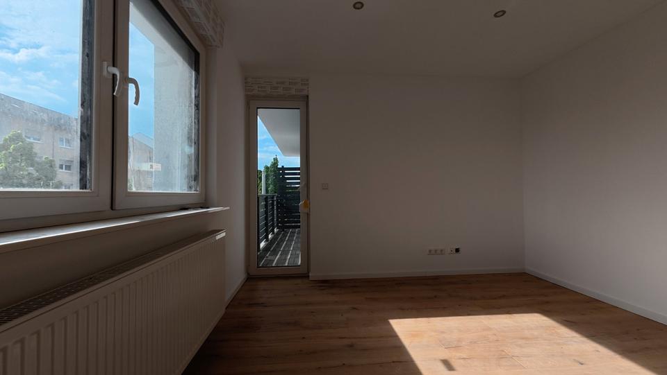 Etagenwohnung Mannheim Rheinau - 4.5 Zimmer, 106 m&sup2;, 1.700&euro; | Angebot:26254450