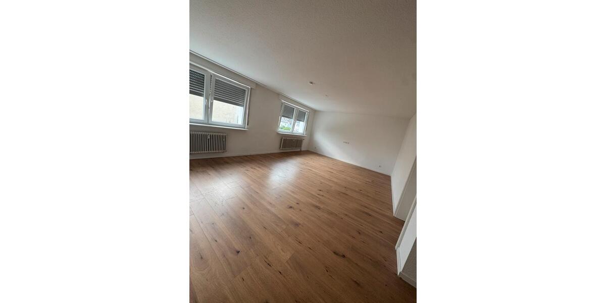Etagenwohnung Mannheim Almenhof - 2 Zimmer, 72 m&sup2;, 1.070&euro; | Angebot:26649385