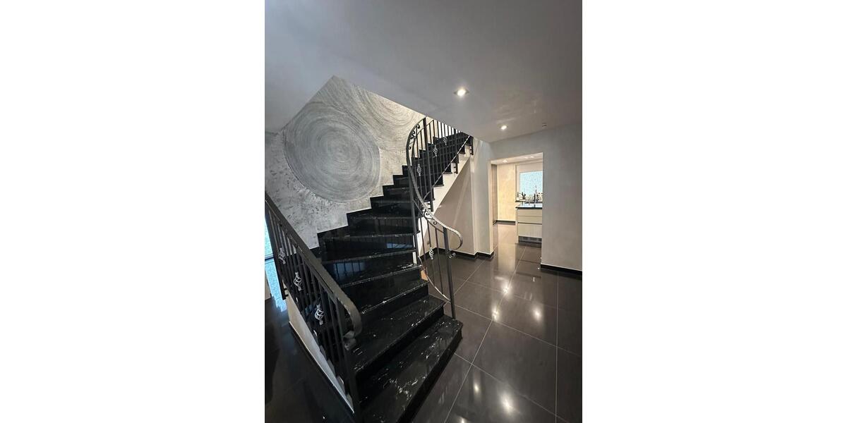 Einfamilienhaus modern, top ausgestattet & komplett Möbliert 4 zimmer