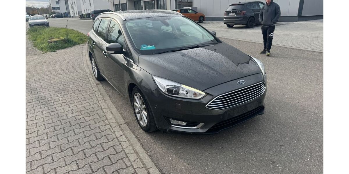 Ford Focus 120.000 km 8.900 &euro; Ludwigshafen/Altrip 67122