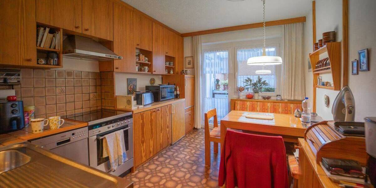 Etagenwohnung Ludwigshafen am Rhein Mitte - 4 Zimmer, 101 m&sup2;, 205.000&euro; | Angebot:26139934