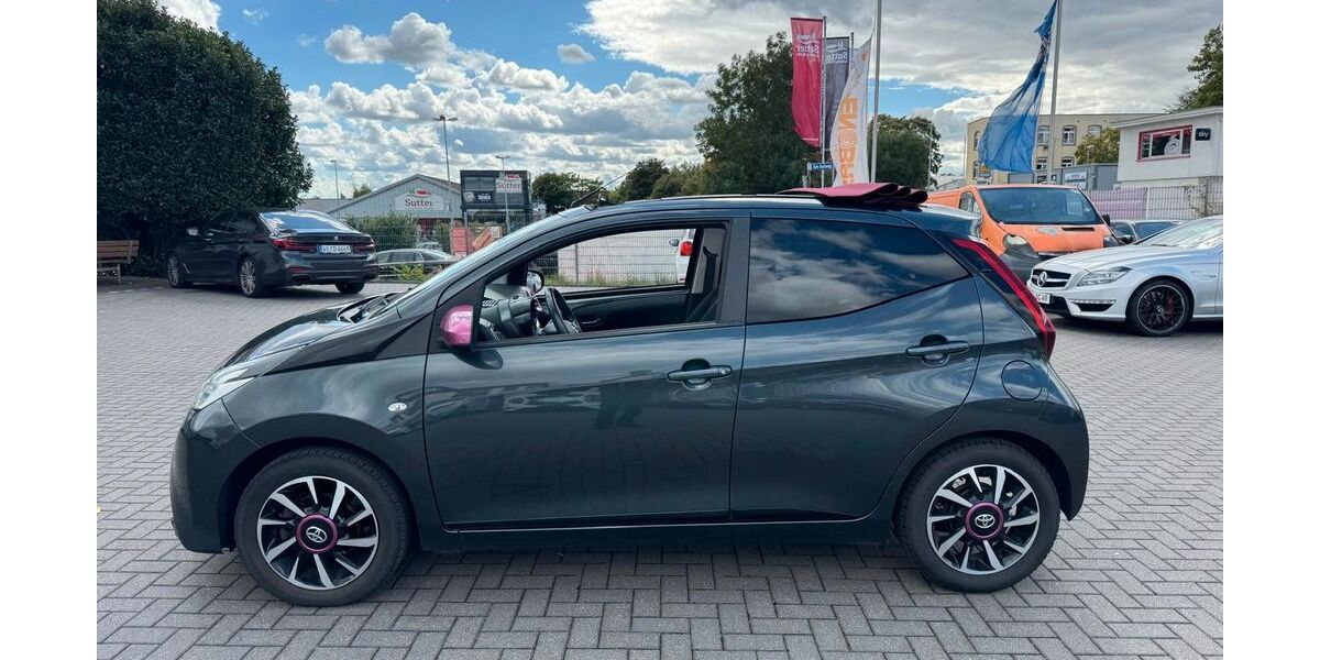 Toyota Aygo (X) 83.837 km 9.400 &euro; Worms 67547