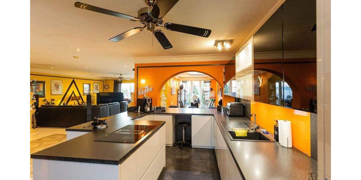 Einfamilienhaus Mannheim Käfertal - 6 Zimmer, 251 m&sup2;, 698.000&euro; | Angebot:25654268