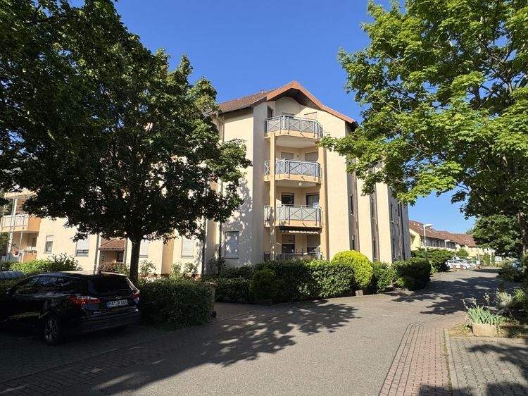 Etagenwohnung Mannheim / Rheinau Rheinau - 2 Zimmer, 75 m&sup2;, 225.000&euro; | Angebot:24646811