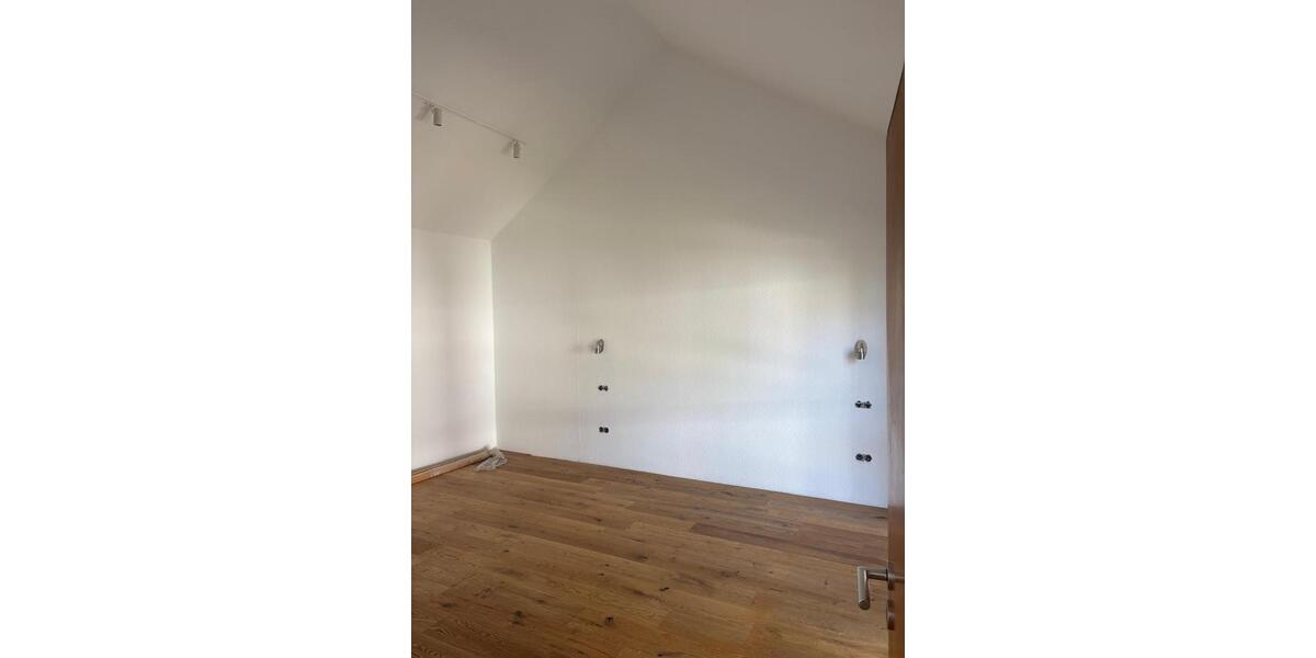 Maisonettenwohnung Ludwigshafen am Rhein Rheingönheim - 3 Zimmer, 150 m&sup2;, 1.500&euro; | Angebot:25784264