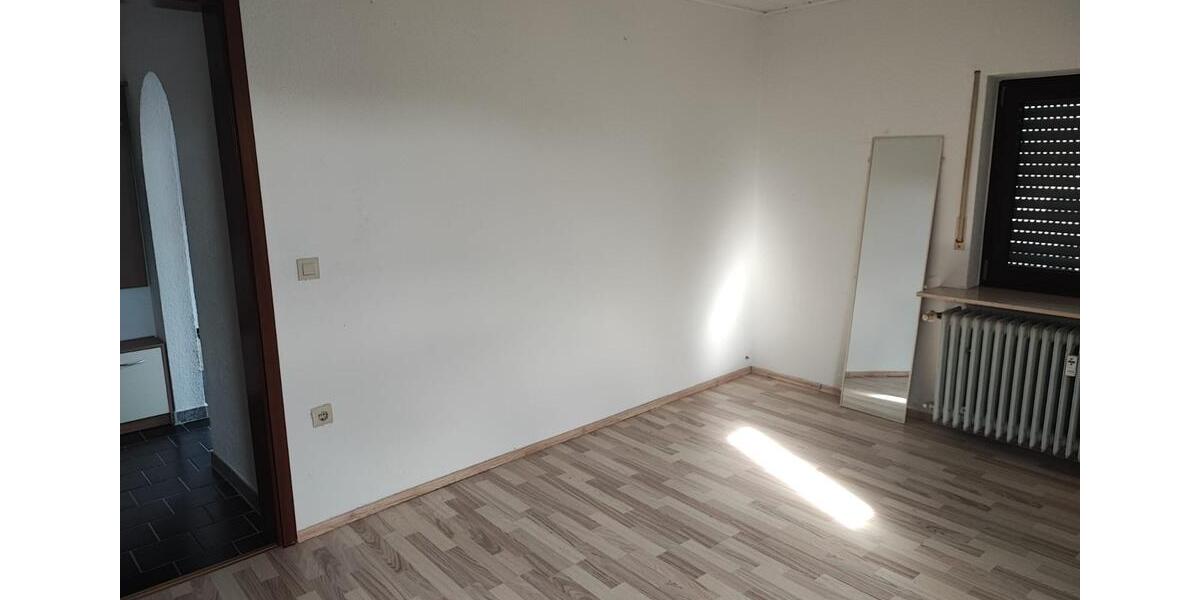 Dachgeschoßwohnung Lampertheim - 1 Zimmer, 44 m&sup2;, 640&euro; | Angebot:25590676