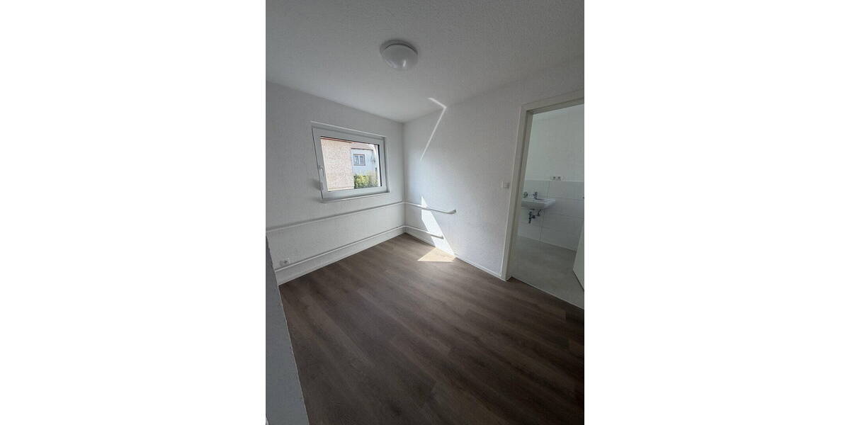 Einfamilienhaus Worms Abenheim - 4 Zimmer, 110 m&sup2;, 1.250&euro; | Angebot:26058793