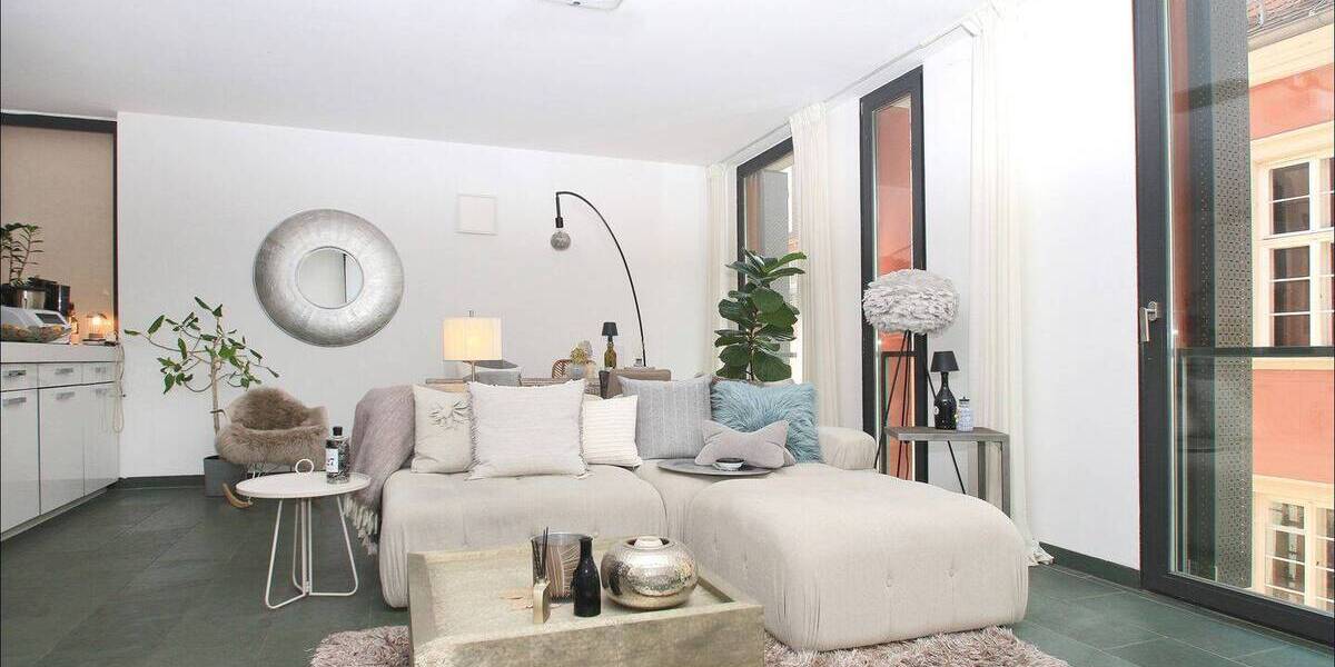 Etagenwohnung Heidelberg Altstadt - 2 Zimmer, 95 m&sup2;, 1.800&euro; | Angebot:26189720