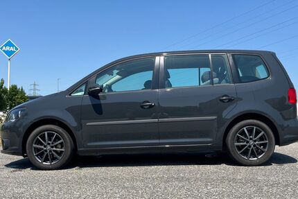 VW Touran 160.000 km 8.499 &euro; Harthausen 67376