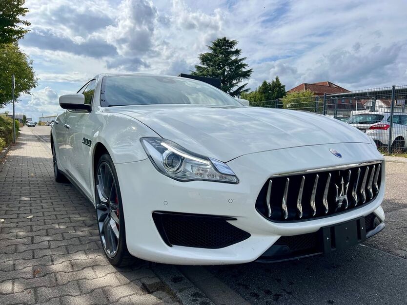 Maserati Quattroporte 38.000 km 39.999 € Eppelheim 69214