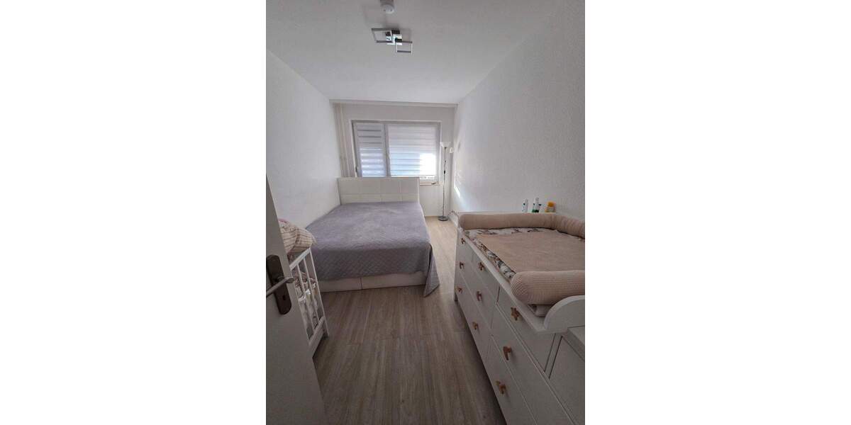 Etagenwohnung Ludwigshafen am Rhein Oggersheim - 3 Zimmer, 78 m&sup2;, 799&euro; | Angebot:24041974
