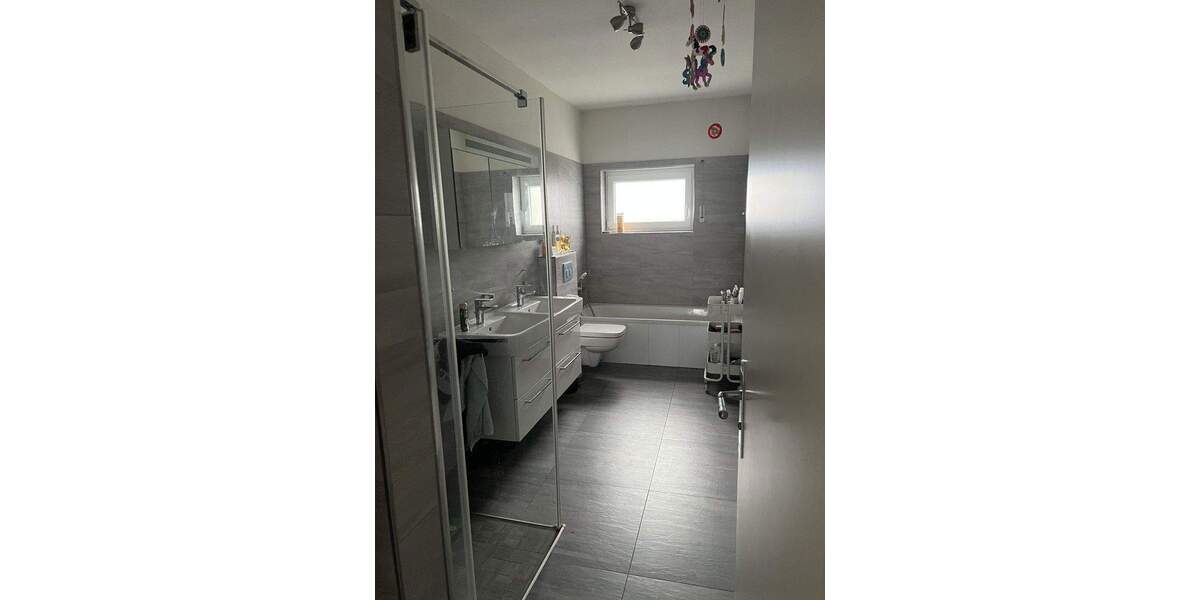 Einfamilienhaus Grünstadt - 8 Zimmer, 257 m&sup2;, 735.000&euro; | Angebot:24759258