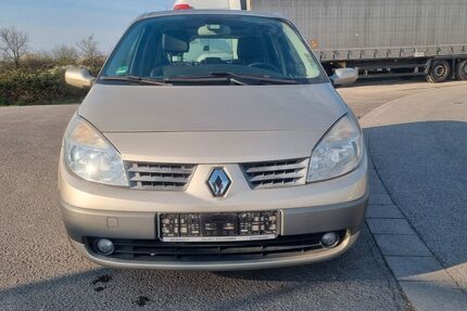 Renault Scenic 182.000 km 3.199 &euro; Hockenheim 68766