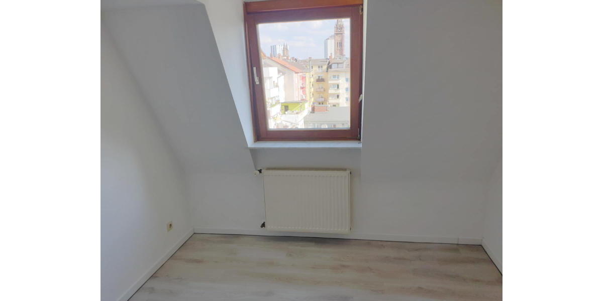 ObjNr:18661 - Sanierte 4-Zimmer ETW mit Balkon mit Blick über Ludwigshafen - Dachgeschoßwohnung Ludwigshafen am Rhein | Angebot:15064599