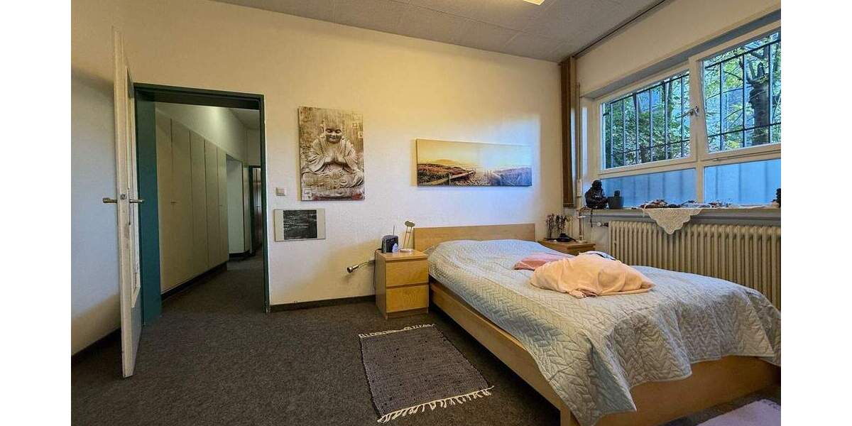 Etagenwohnung Mannheim Neckarau - 5 Zimmer, 177 m&sup2;, 295.000&euro; | Angebot:25730925