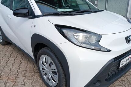 Toyota Aygo (X) 4.500 km 14.888 &euro; Frankenthal 67227