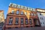 Helle Altbau-3-ZKB-Wohnung mit großem Balkon und Parkblick