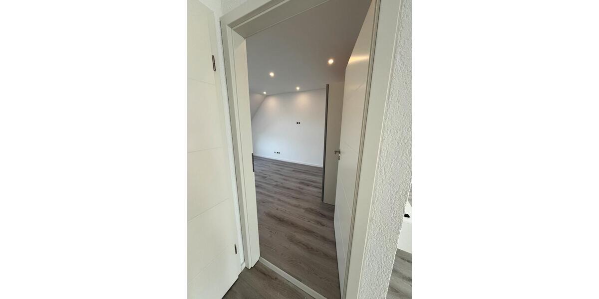 Maisonettenwohnung Ludwigshafen am Rhein Ludwigshafen-Hemshof - 4 Zimmer, 100 m&sup2;, 1.300&euro; | Angebot:25397525