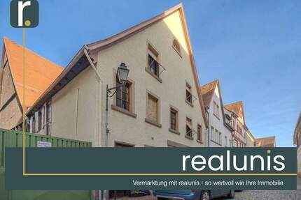 Altstadthaus mit bis zu 3 Wohneinheiten und Ladenfläche - jetzt bei realunis 9 zimmer