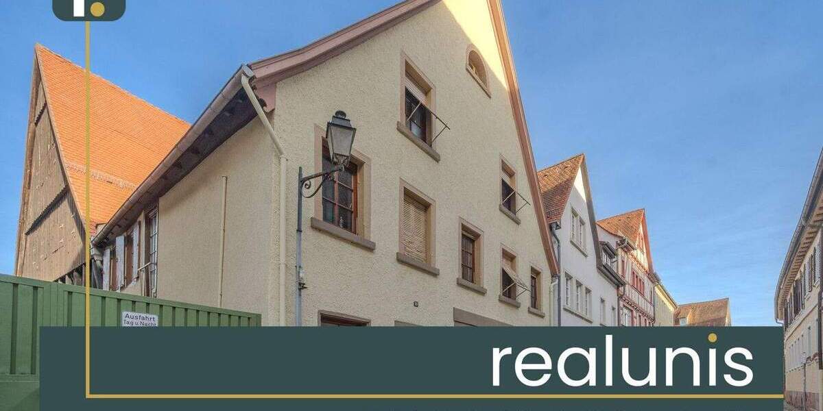 Altstadthaus mit bis zu 3 Wohneinheiten und Ladenfläche - jetzt bei realunis 9 zimmer