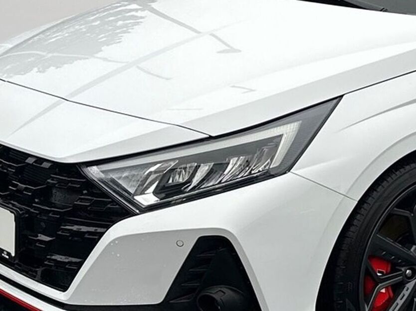 i20