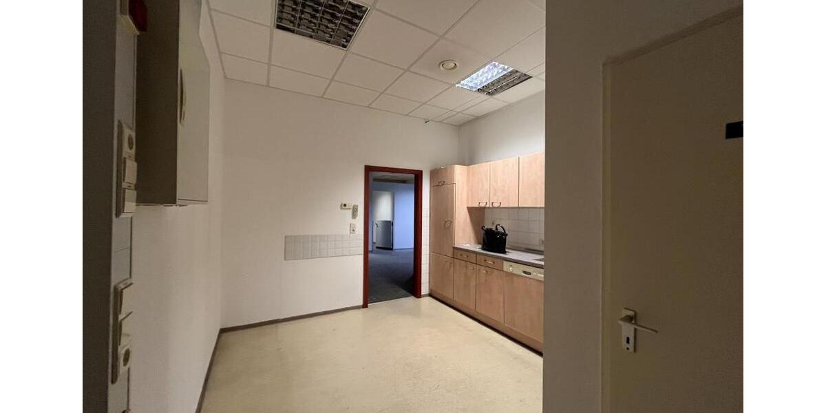 115 m² Gewerbefläche in Ludwigshafen-West AB SOFORT zu vermieten! zimmer