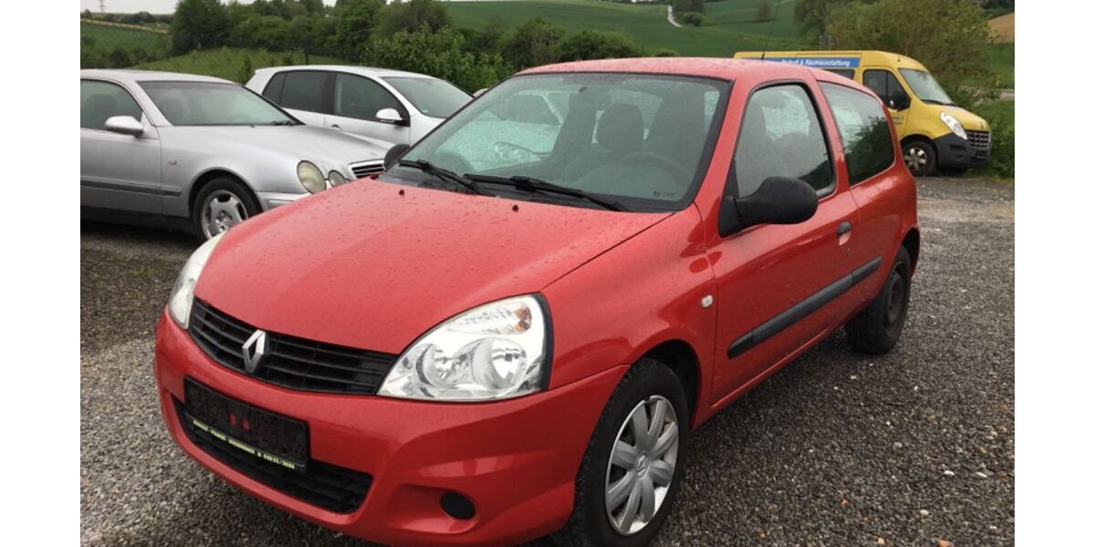 Renault Clio 205.000 km 1.100 &euro; Wiesenbach 69257