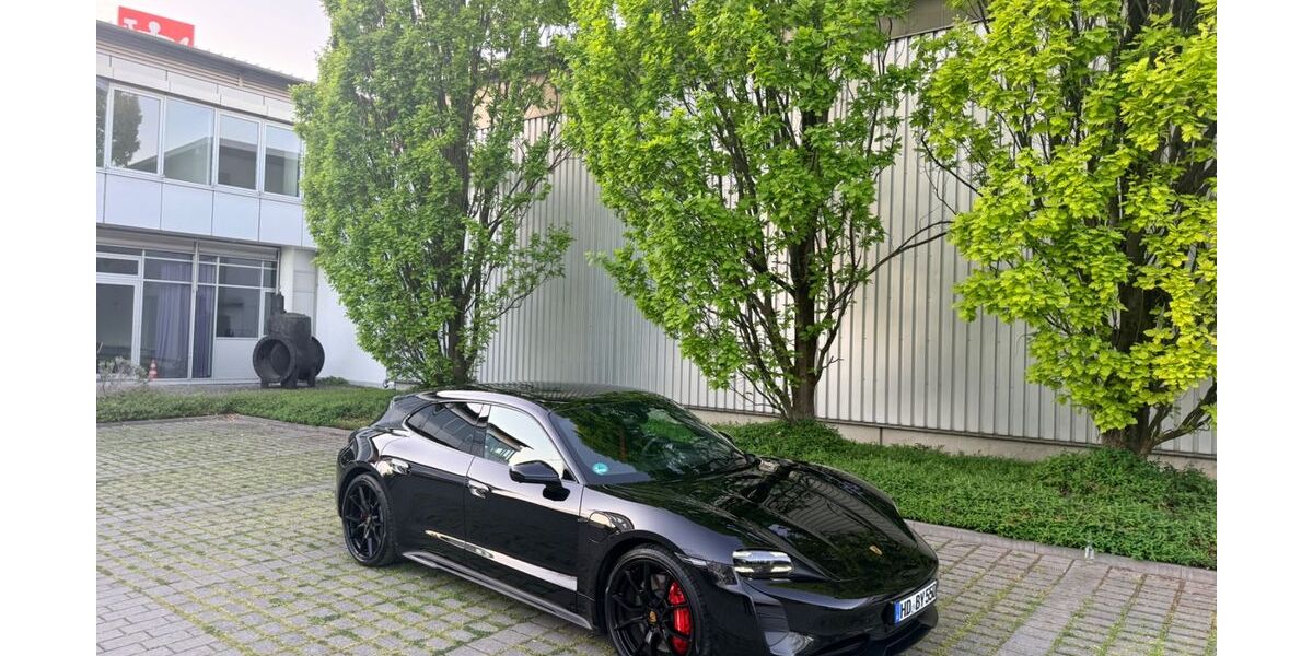 Porsche Taycan 69.000 km 79.300 &euro; Edingen 68535