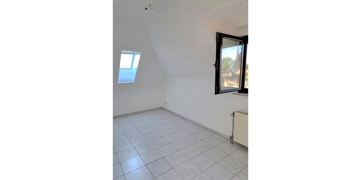 Dachgeschoßwohnung Mannheim Rheinau - 3 Zimmer, 64 m&sup2;, 199.000&euro; | Angebot:19181708