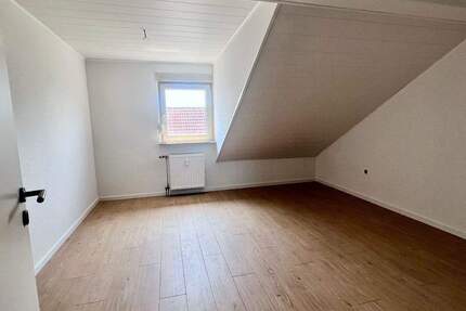 Wohnung Neulußheim - 2 Zimmer, 58 m&sup2;, 700&euro; | Angebot:25704992
