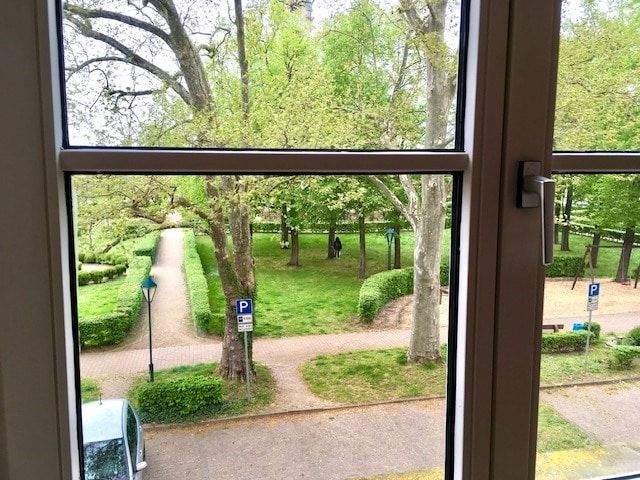 Wohnkultur im Denkmal: Vermietete Wohnung mit Blick ins Grüne ! 2 zimmer