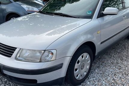 VW Passat 146.000 km 1.990 &euro; Worms 67547