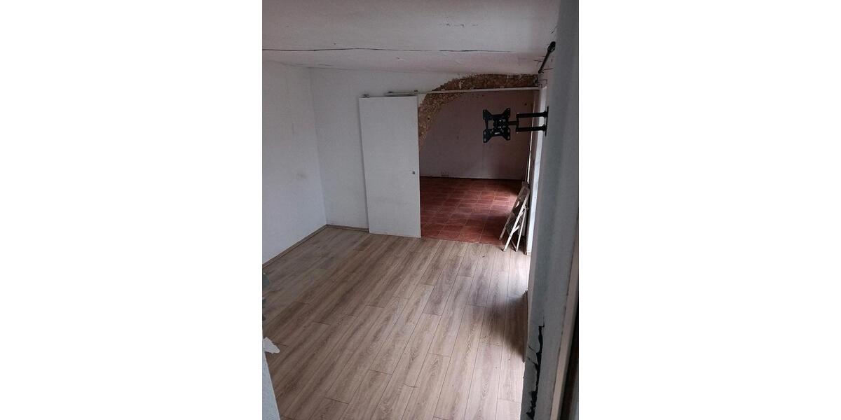 Einfamilienhaus Lampertheim - 6 Zimmer, 117 m&sup2;, 195.000&euro; | Angebot:25266532