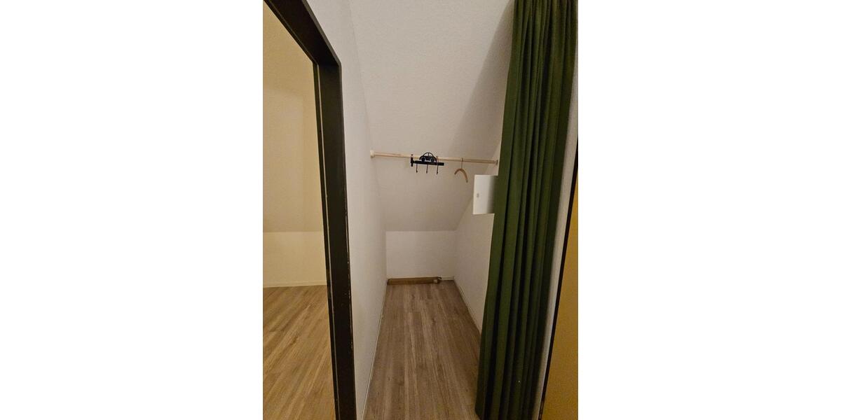 Dachgeschoßwohnung Heidelberg Neuenheim - 2 Zimmer, 35 m&sup2;, 88.000&euro; | Angebot:24788388